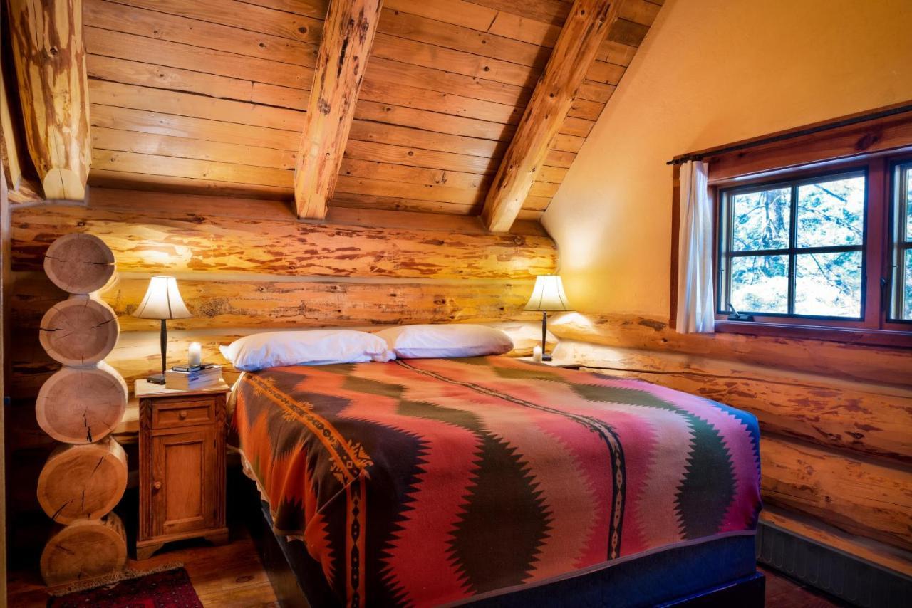 Corkins Lodge Chama Екстериор снимка