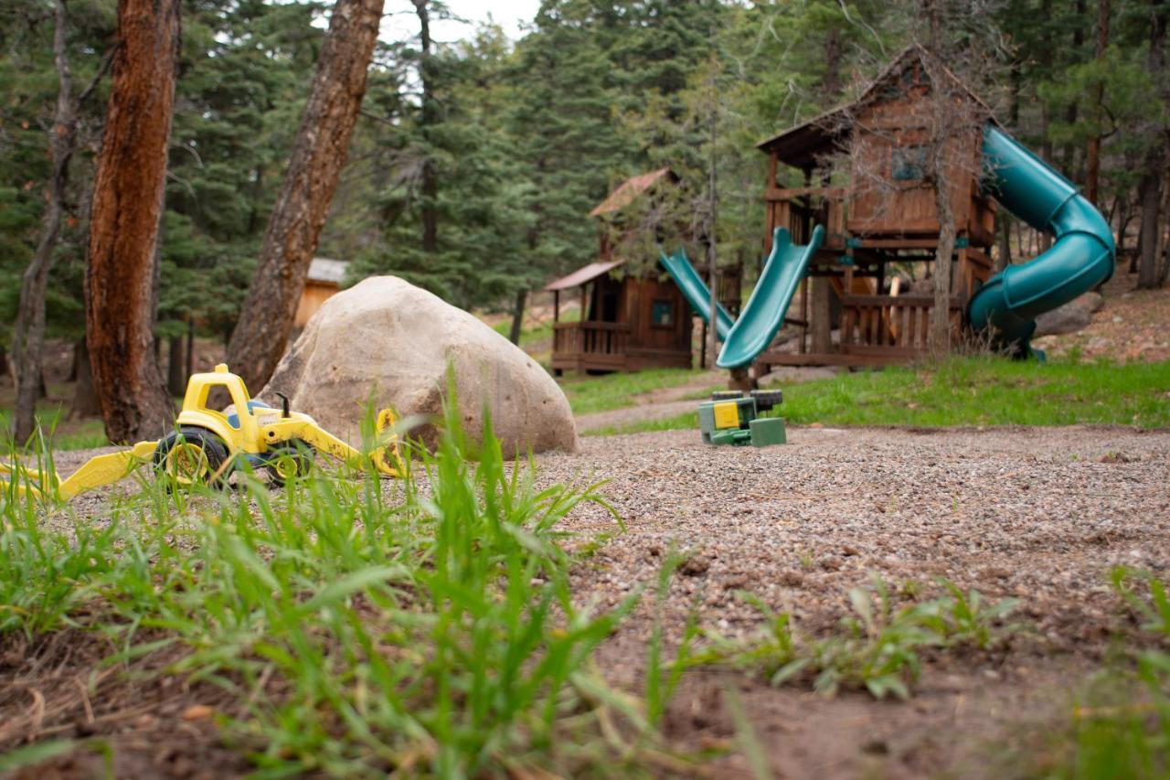 Corkins Lodge Chama Екстериор снимка