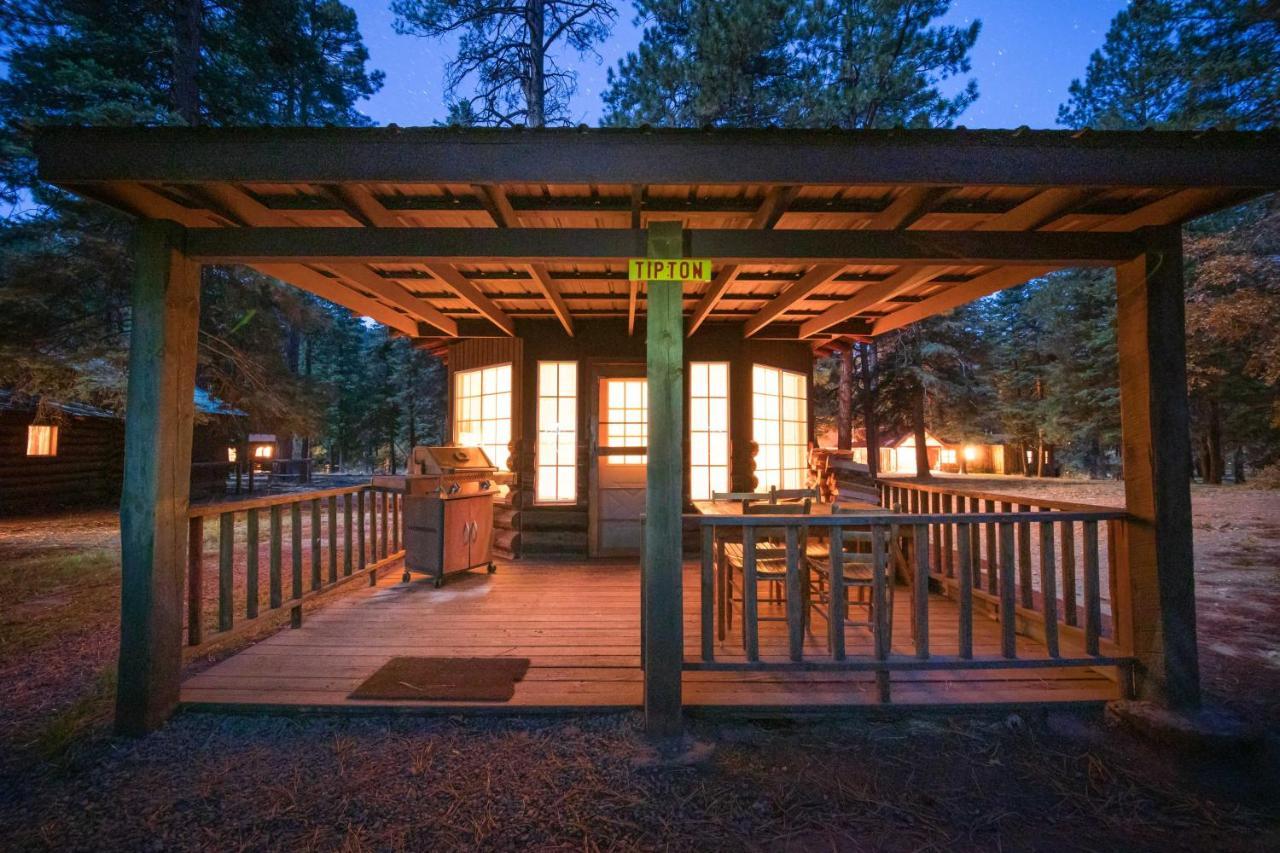 Corkins Lodge Chama Екстериор снимка