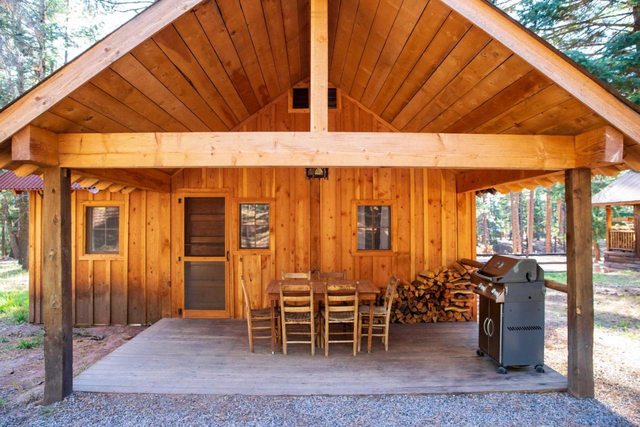 Corkins Lodge Chama Екстериор снимка