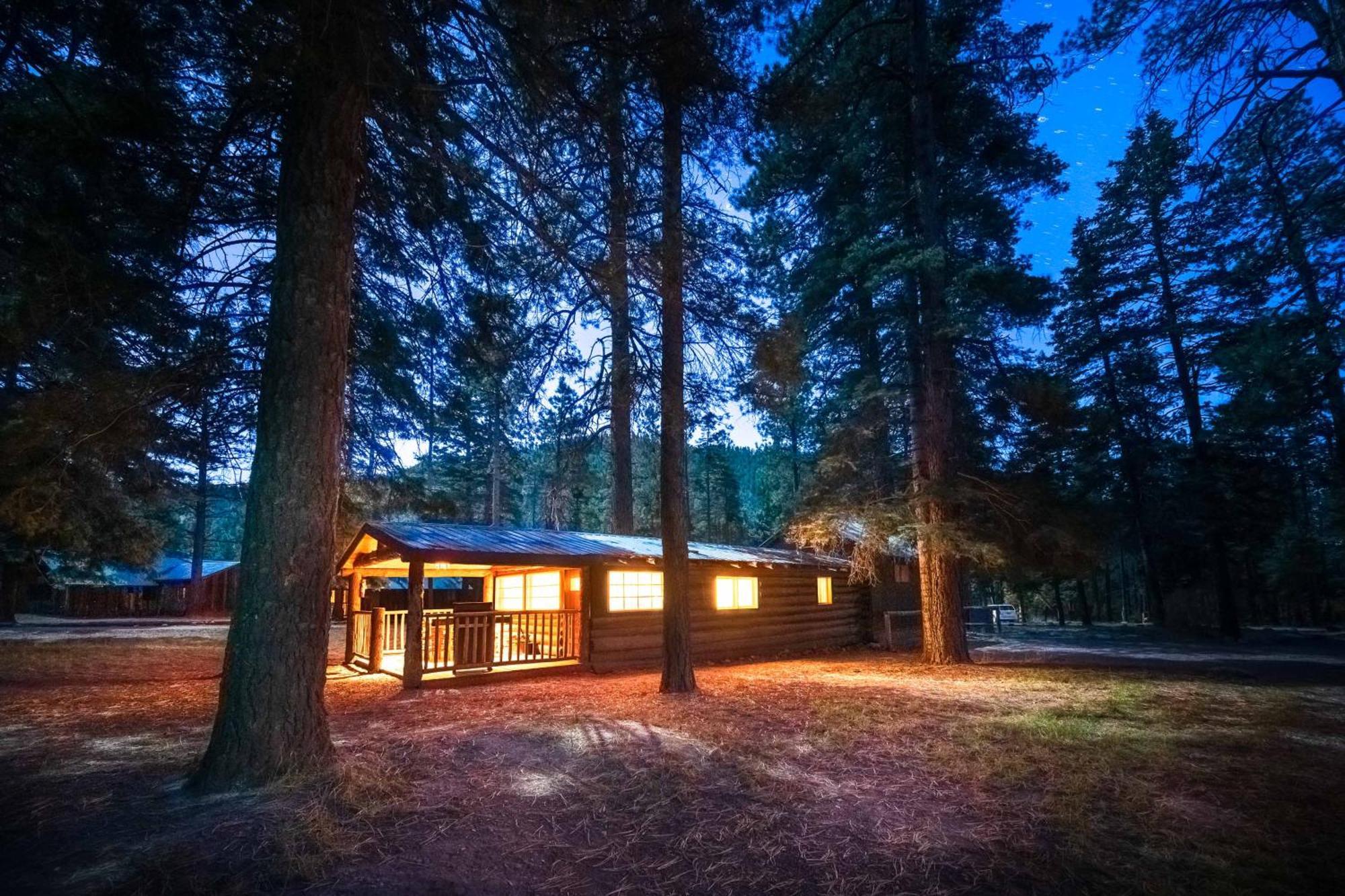 Corkins Lodge Chama Екстериор снимка