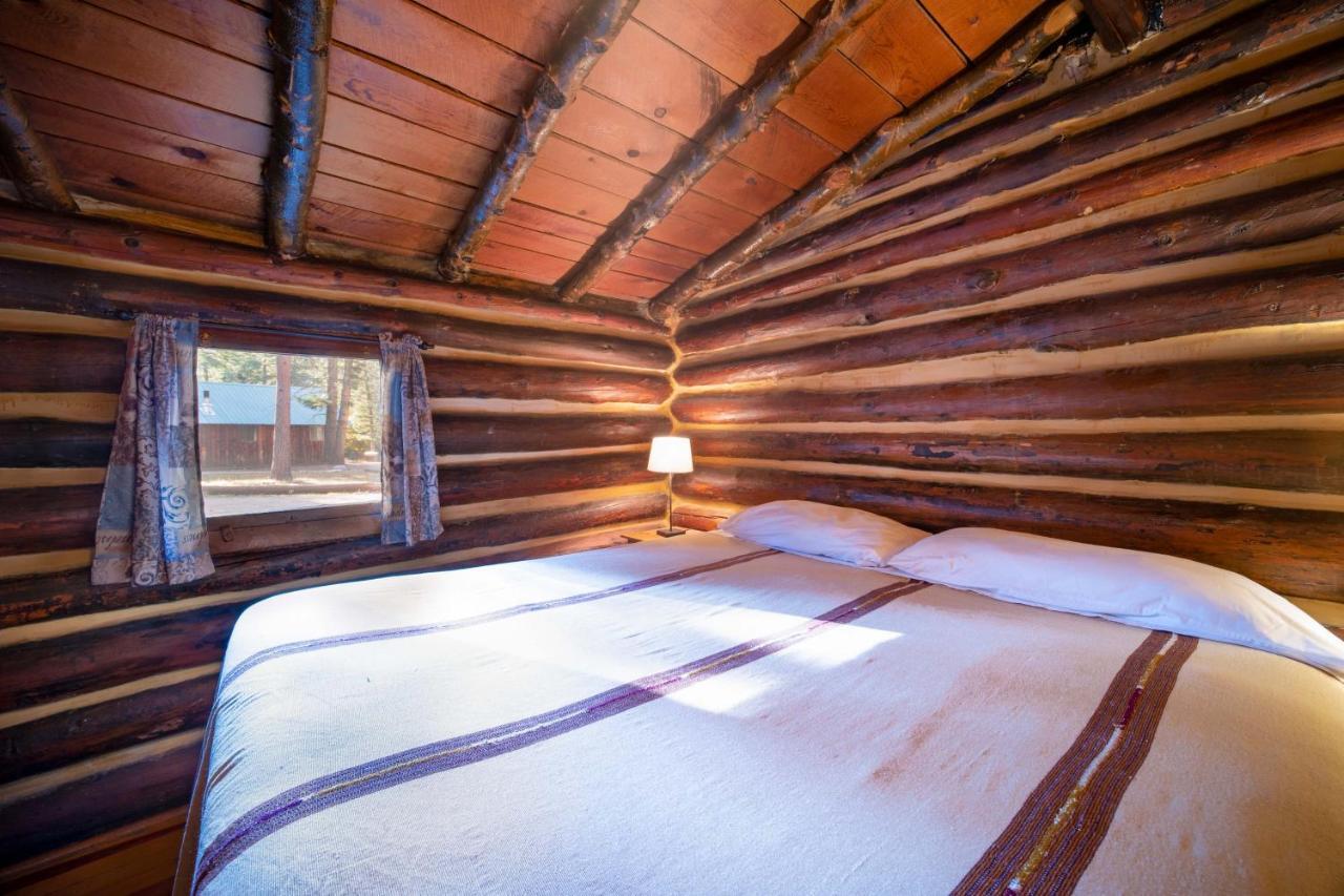 Corkins Lodge Chama Екстериор снимка