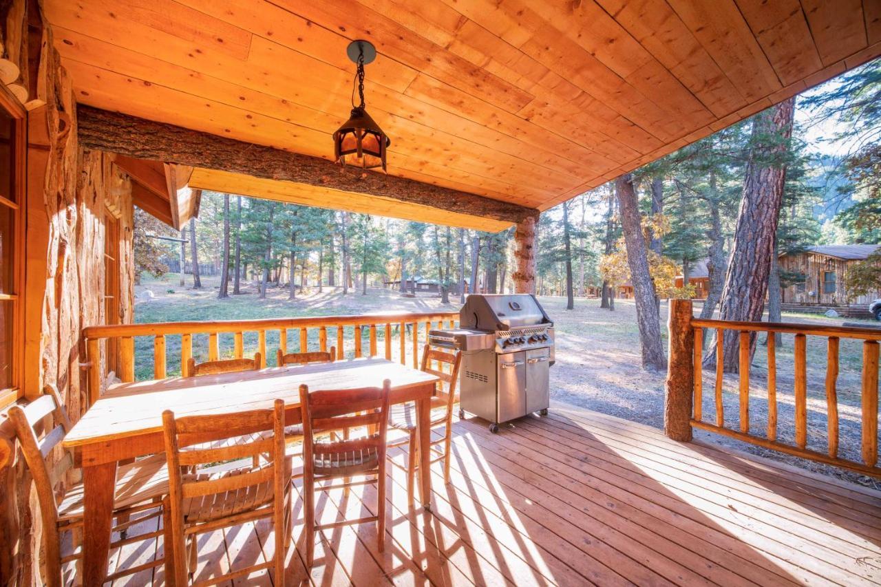 Corkins Lodge Chama Екстериор снимка