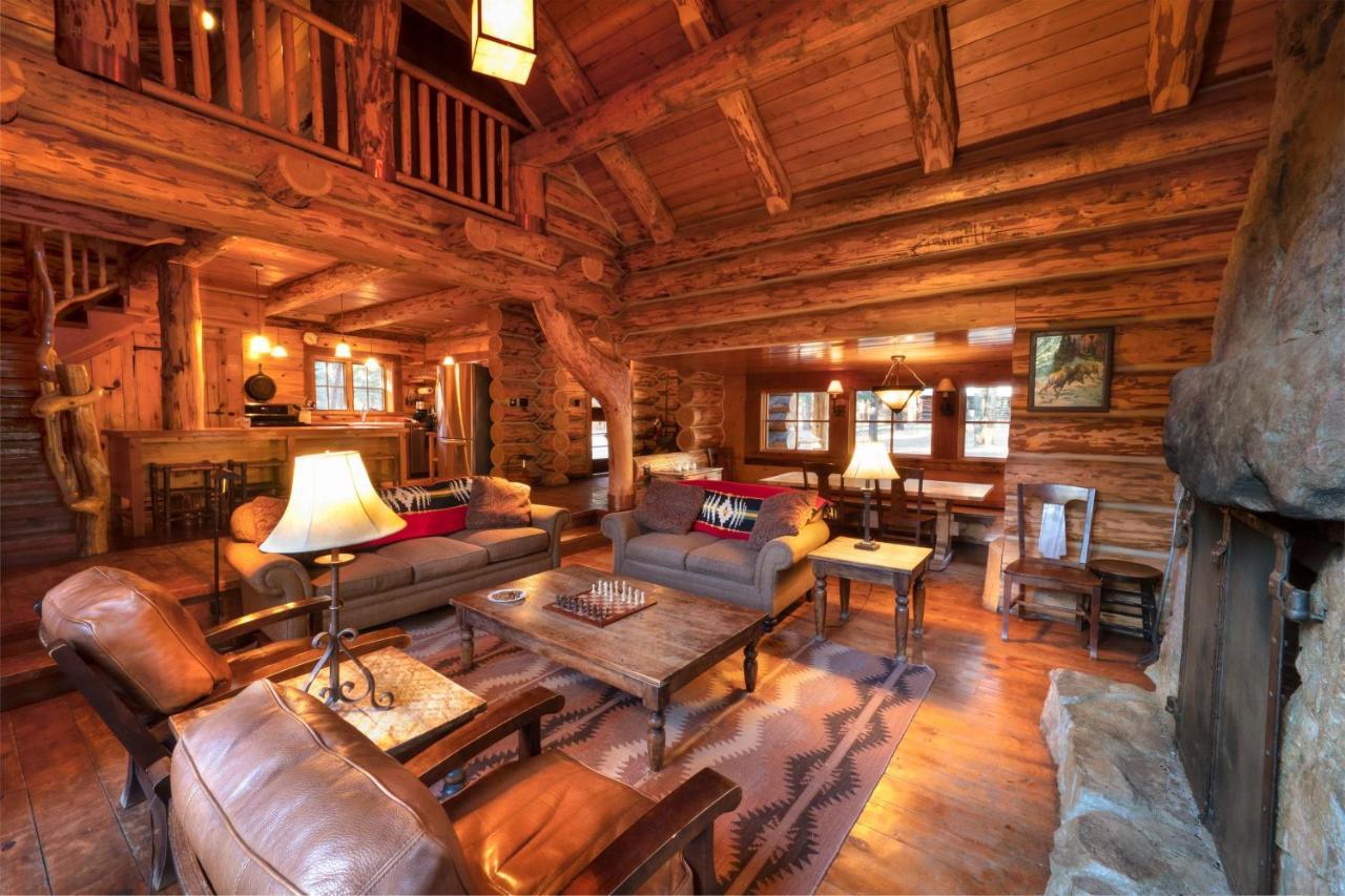 Corkins Lodge Chama Екстериор снимка
