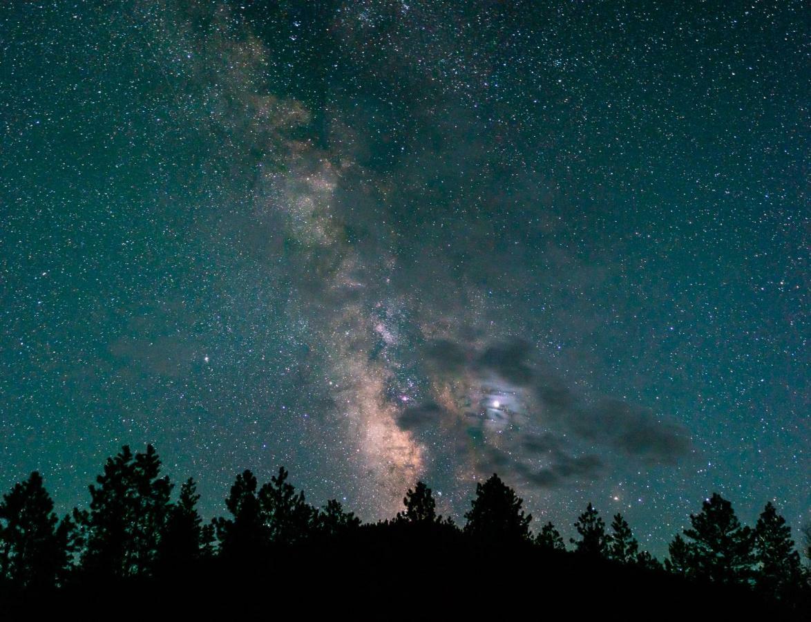 Corkins Lodge Chama Екстериор снимка